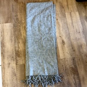 100% wool scarf , grey color, acne studios
